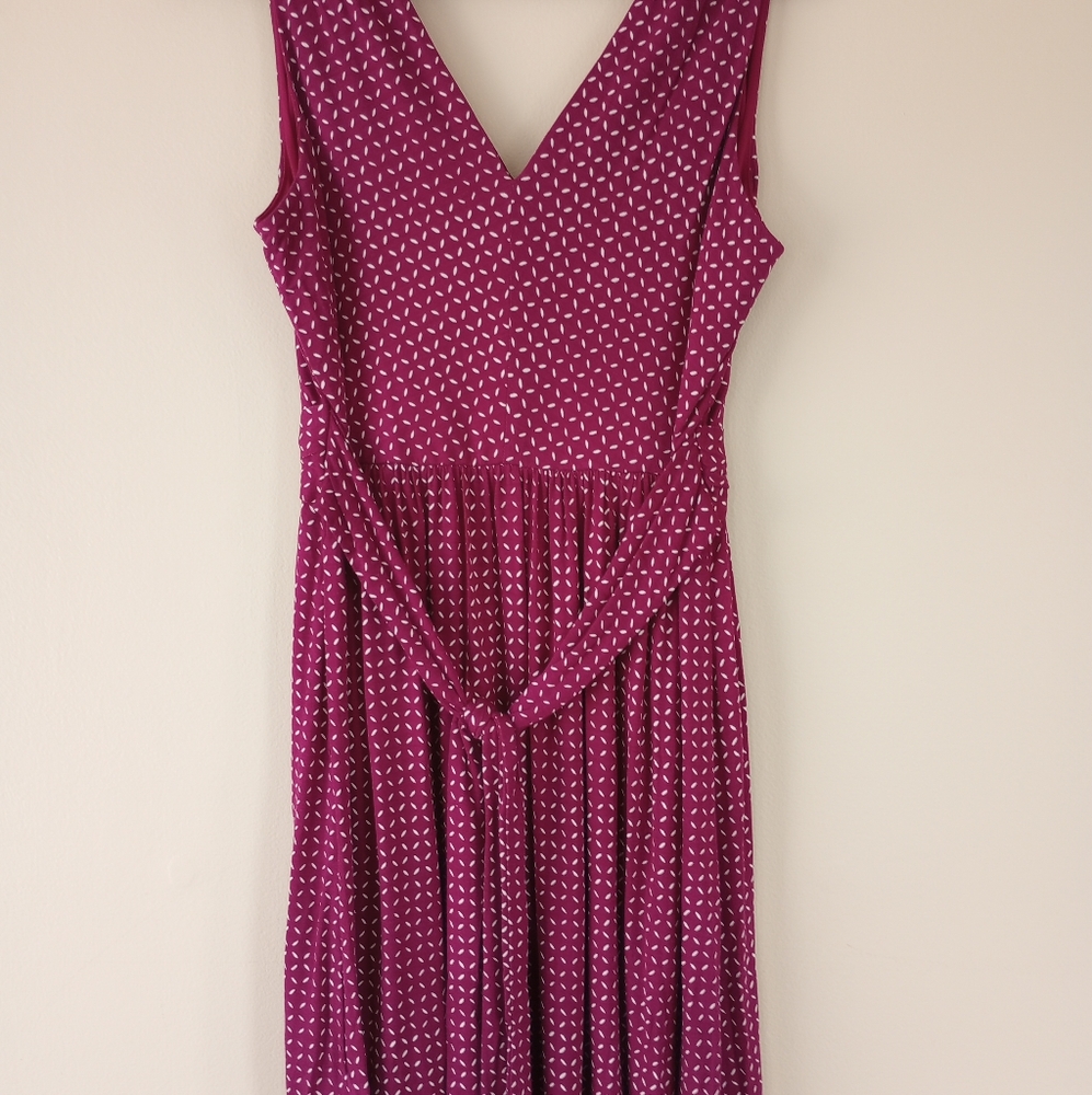 NWT LOFT Magenta and White V-neck Belted Dress w/ Pockets Size Mediums Petite